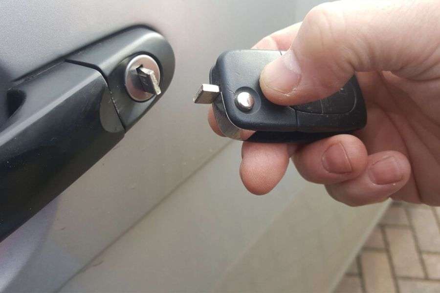 car Broken Key